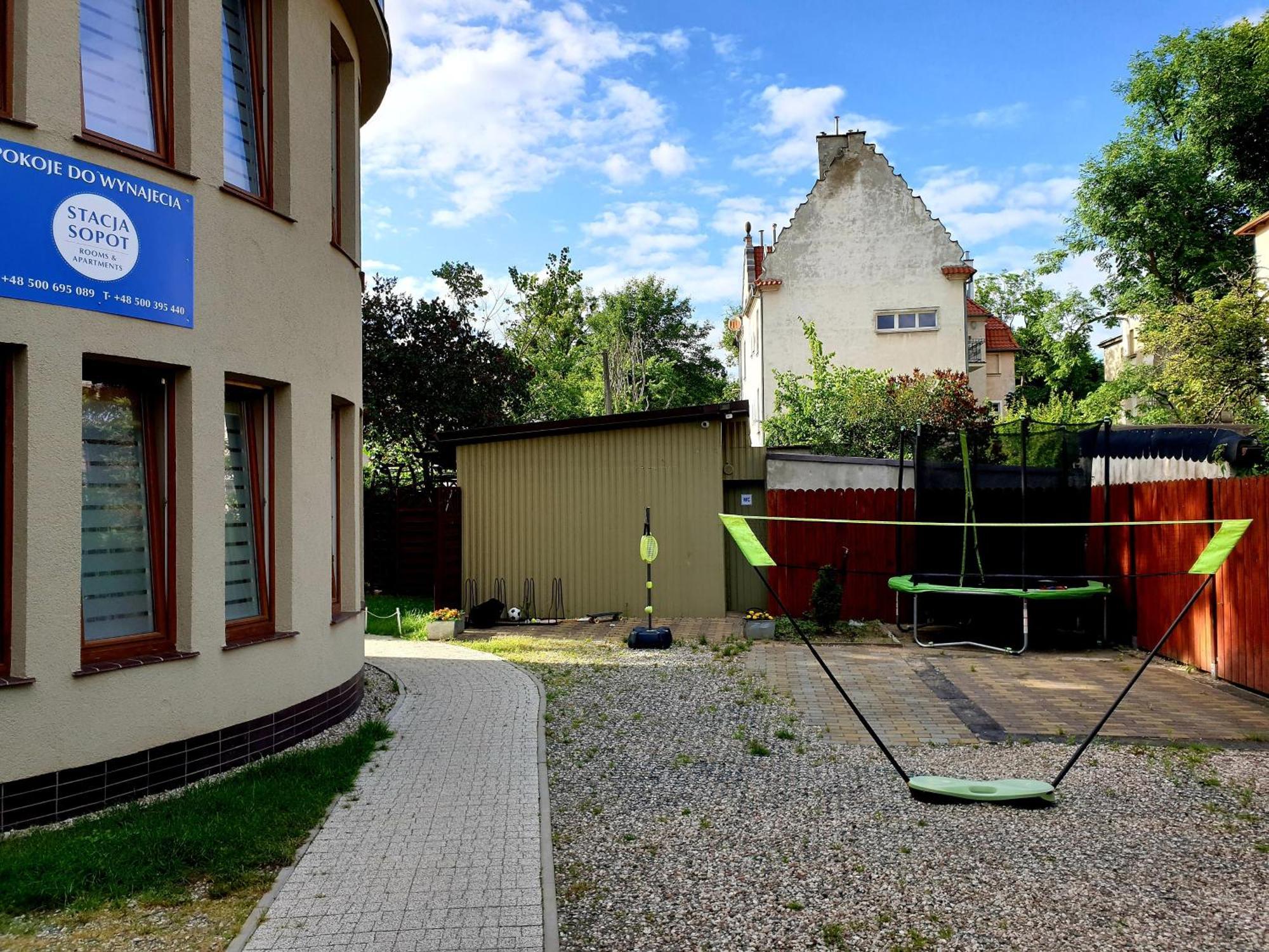 Отель Stacja Sopot Pokoje Do Wynajecia Экстерьер фото